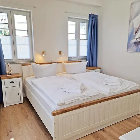 Kuestenperle, Meerblick-appartements ザスニッツ